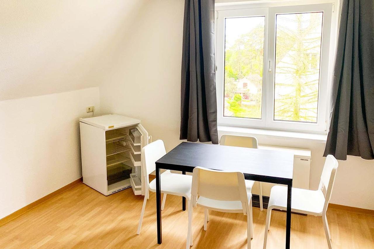 Worker Apartments Bernsdorf-Wiednitz Exterior photo